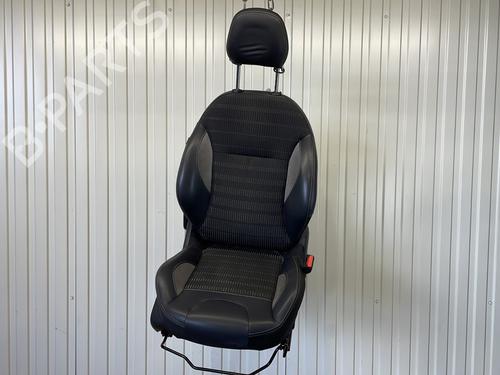 Used Right front seat Right front seat PEUGEOT 2008 I (CU_) 1.2 THP 110 / PureTech 110 (110 hp) 30396760 30396760