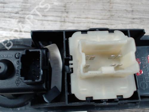 Used Left front window switch Left front window switch RENAULT CLIO IV (BH_) 1.5 dCi 75 (75 hp) 33274239 33274239