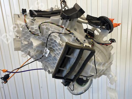 Used Heater matrix box PEUGEOT 208 I (CA_, CC_) 1.2 VTI 82 (82 hp) 27338514