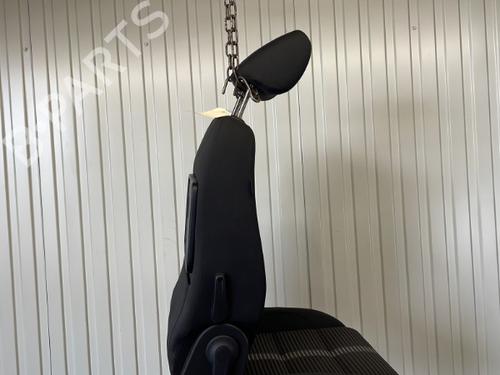 Right front seat VW TIGUAN (5N_) 2.0 TDI | BP20912019C16 
