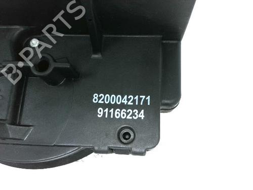 Used Front right lock Front right lock RENAULT TRAFIC II Van (FL) 2.0 dCi 90 (FL0H, FL00, FL01, FL0M, FL0P, FL0S) (90 hp) 20910776 20910776