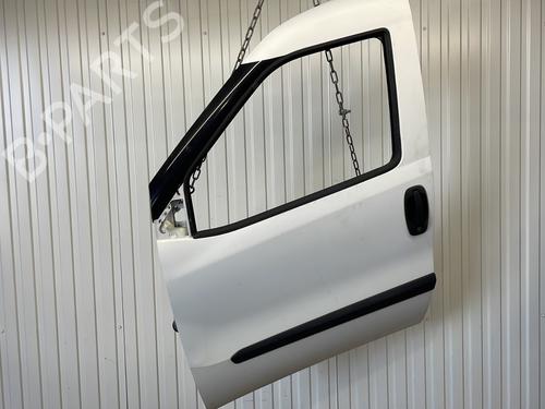 Used Left front door OPEL COMBO Box Body/MPV (X12) 1.3 CDTI (B05) (95 hp) 27384617