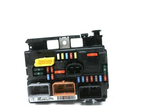 Used Fuse box Fuse box CITROËN C3 II (SC_) 1.4 HDi 70 (SC8HZC, SC8HR0, SC8HP4) (68 hp) 22101150 22101150