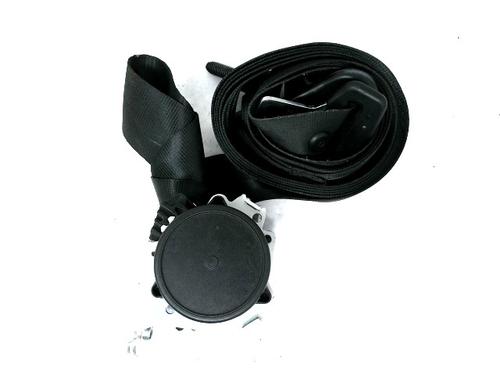 front-left-seatbelt-dacia-sandero-ii-2012-32990941 main image