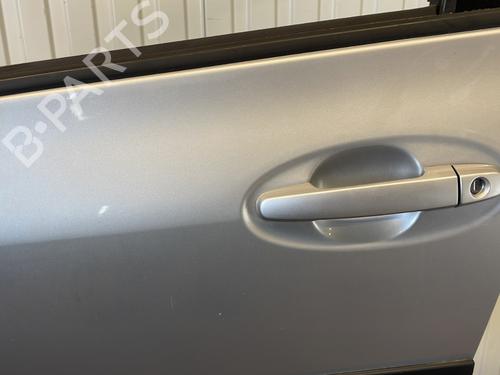 Used Left front door Left front door TOYOTA YARIS (_P9_) 1.4 D-4D (NLP90_, NLP90R) (90 hp) 32984105 32984105