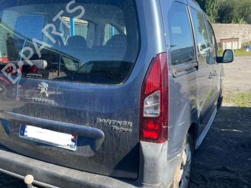 Interior roof light PEUGEOT PARTNER Tepee 1.6 HDi 90 | BP28817716I8  - Image 16