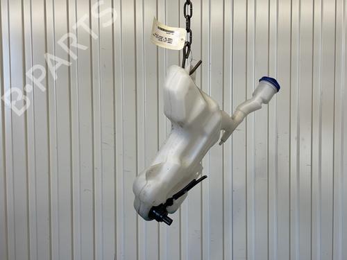 Used Windscreen washer tank Windscreen washer tank FORD FIESTA VII Van 1.0 EcoBoost Flex (95 hp) 29563986 29563986