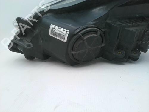 Used Right headlight Right headlight OPEL CORSA D (S07) 1.3 CDTI (L08, L68) (90 hp) 28570608 28570608