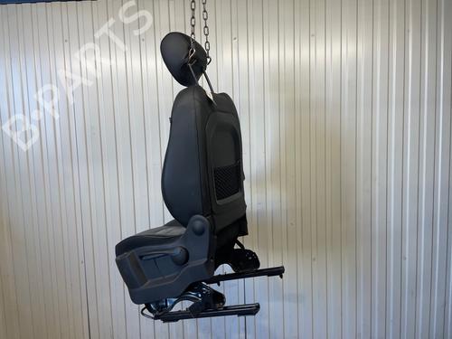 Used Left front seat Left front seat 35993920 35993920
