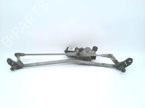 Used Front wiper motor RENAULT KANGOO / GRAND KANGOO II (KW0/1_) 1.5 dCi 90 (KW05, KW08, KW0G, KW11) (90 hp) 26457595
