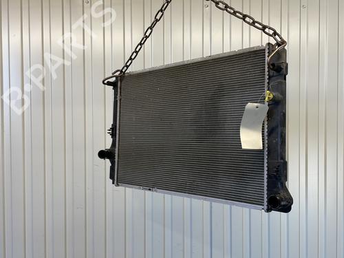 Used Water radiator Water radiator TOYOTA YARIS (_P13_) 1.5 Hybrid (NHP130_, NHP130) (101 hp) 29599973 29599973