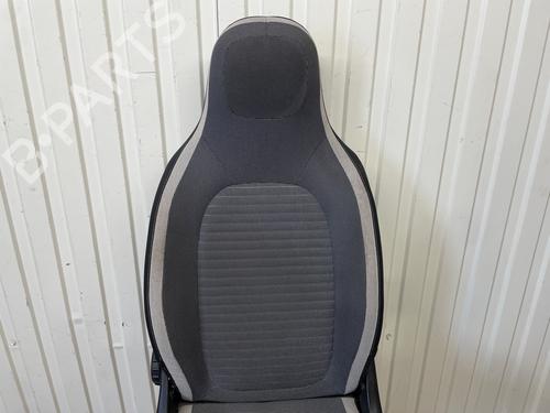 Right front seat RENAULT TWINGO III (BCM_, BCA_) 1.0 SCe 70 | BP39463967C16 - Image 4
