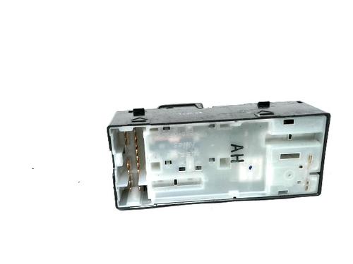 Used Left front window switch Left front window switch NISSAN MICRA IV (K13K, K13KK) 1.2 (80 hp) 32734656 32734656