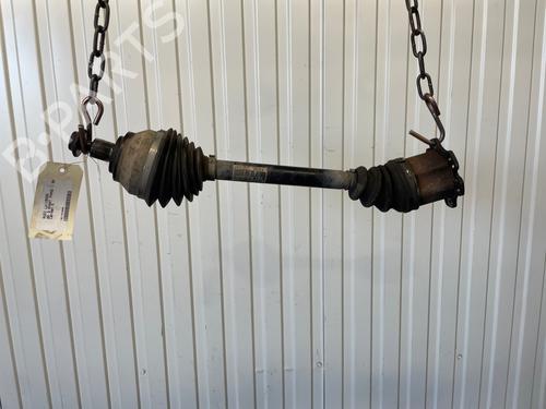 Used Left front driveshaft Left front driveshaft AUDI A6 C6 Avant (4F5) 2.7 TDI (180 hp) 33889560 33889560