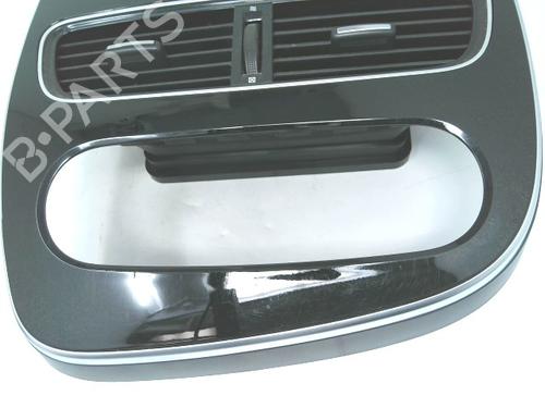 Middle console RENAULT CLIO IV (BH_) 1.5 dCi 90 | BP31623637I22