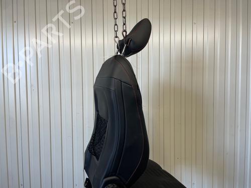 Right front seat FORD PUMA (J2K, CF7) 1.0 EcoBoost mHEV | BP35993782C16 - Image 2