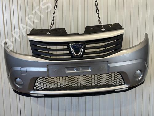 Used Front bumper DACIA SANDERO 1.2 16V (75 hp) 29833082