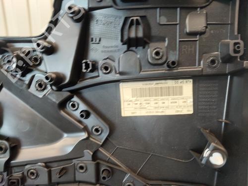 Used Front right panel Front right panel RENAULT CAPTUR II (HF_) LPG (HFMT) (101 hp) 39017252 39017252