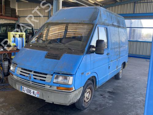 Brugte RENAULT TRAFIC Van (T_, P_, V_) 2.1 D 1979986