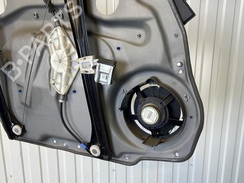 Front right window mechanism MERCEDES-BENZ A-CLASS (W169) A 180 CDI (169.007, 169.307) | BP27682015C23