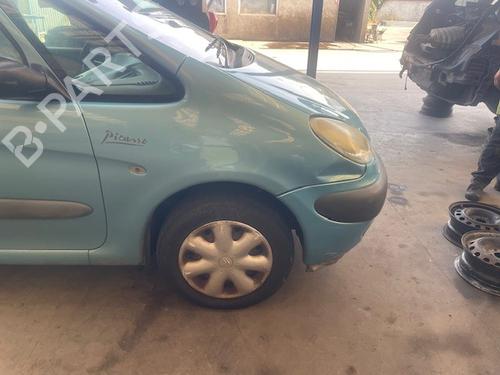 Right taillight CITROËN XSARA PICASSO (N68) 2.0 HDi | BP31836958C35 