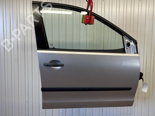 Used Right front door VW POLO (9N_, 9A_) 1.4 TDI (70 hp) 27254776