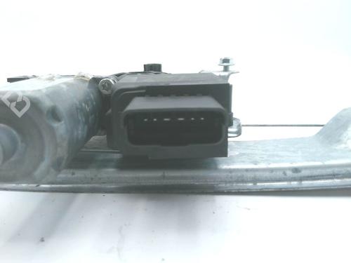 Front left window mechanism PEUGEOT 2008 I (CU_) 1.2 THP 110 / PureTech 110 | BP30396751C22 - Image 4