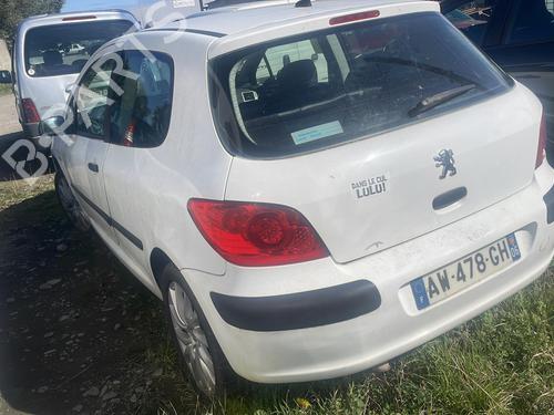 Right front fenders PEUGEOT 307 (3A/C) 2.0 HDi 90 | BP25284098C42 