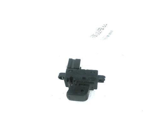 Used Right front window switch NISSAN X-TRAIL II (T31) 2.0 dCi 4x4 (150 hp) 25275362