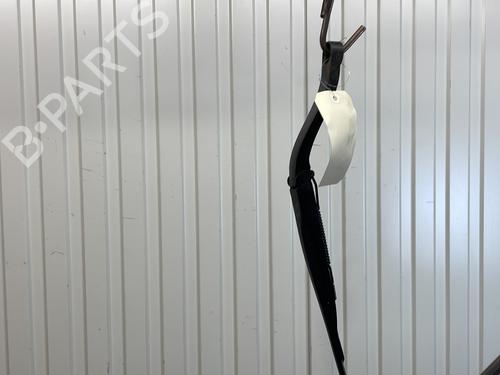 front-windshield-wiper-arm-jeep-compass-mp-m6-mv-m7-2016-30162300 main image