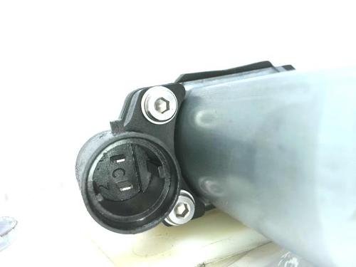 Used Front left window mechanism Front left window mechanism RENAULT MASTER III Van (FV) 2.3 dCi 125 FWD (FV0C, FV0D, FV0G, FV0H, FV0J, FV0K,... (125 hp) 20910726 20910726