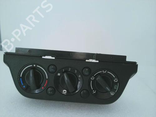 Airco bedieningspaneel SUZUKI SWIFT III (MZ, EZ) 1.3 DDiS (RS413D) (75 hp) 21267589