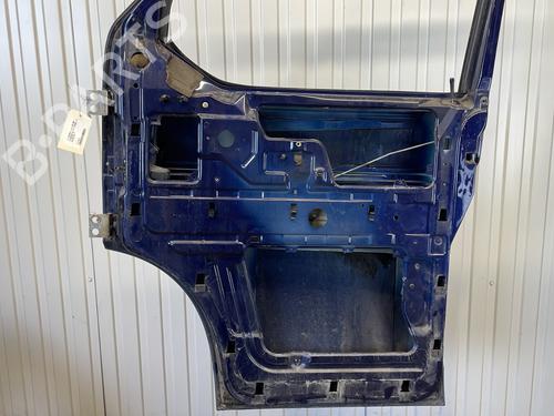 Right front door VW TRANSPORTER T4 Van (70A, 70H, 7DA, 7DH) 2.5 TDI | BP29204775C3