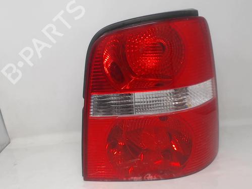 Right taillight VW TOURAN (1T1, 1T2) 1.9 TDI | BP20916722C35 