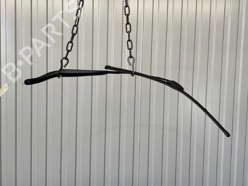 Used Front windshield wiper arm Front windshield wiper arm 20915882 20915882