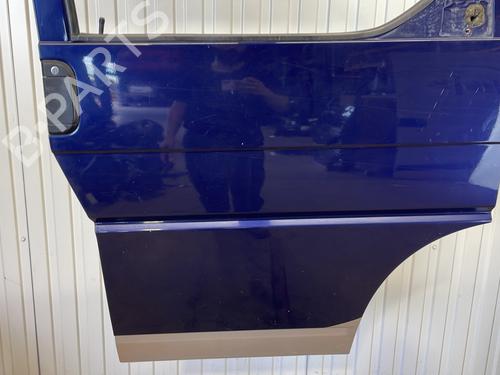 Right front door VW TRANSPORTER T4 Van (70A, 70H, 7DA, 7DH) 2.5 TDI | BP29204775C3