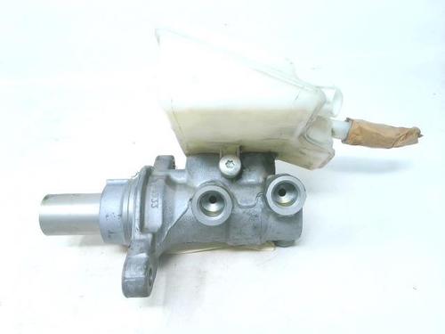 Used Brake master cylinder Brake master cylinder FORD C-MAX II (DXA/CB7, DXA/CEU) 1.6 TDCi (115 hp) 22101088 22101088