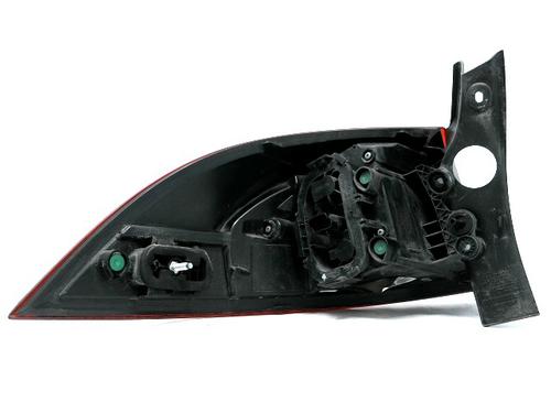 Right taillight RENAULT CLIO IV Grandtour (KH_) 1.5 dCi 90 (KHN3, KHN4) | BP29287933C35 