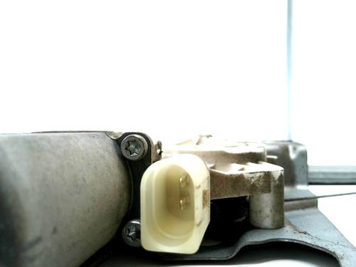 Used Front left window mechanism Front left window mechanism MERCEDES-BENZ SPRINTER 3,5-t Van (B906) 311 CDI (906.631, 906.633, 906.635, 906.637) (109 hp) 26213807 26213807