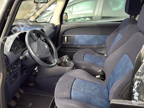 Left front seat PEUGEOT 1007 (KM_) 1.4 HDi | BP32746949C15 - Image 13