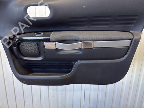 Høyre frontpanel CITROËN C4 CACTUS 1.2 VTi 82 | BP28817778C59 
