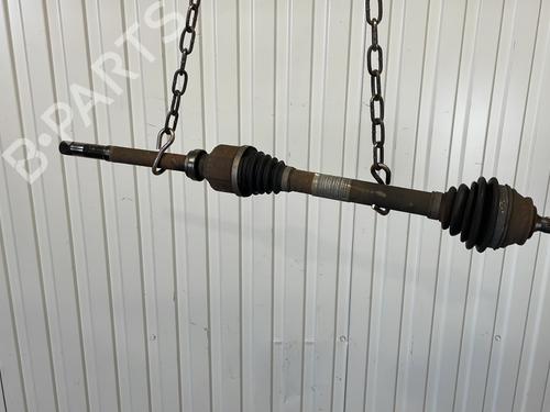 Used Right front driveshaft PEUGEOT 208 I (CA_, CC_) 1.6 HDi (92 hp) 29304939