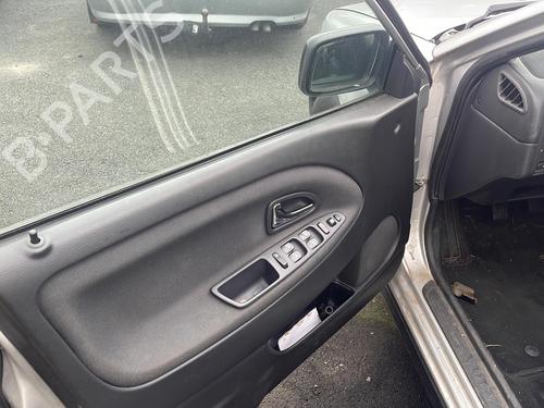 Tailgate lock VOLVO V40 Estate (645) 1.9 DI | BP21144003C101 