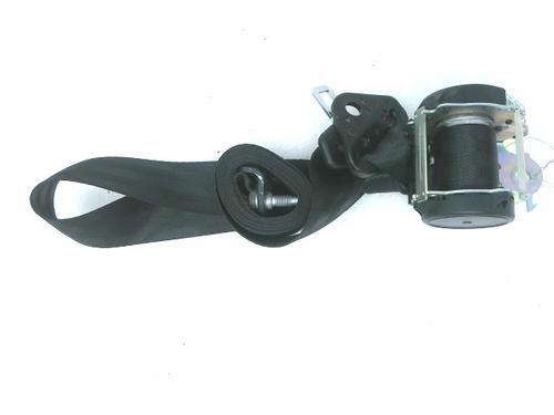 rear-right-seatbelt-peugeot-2008-i-cu_-2013-24446659 main image