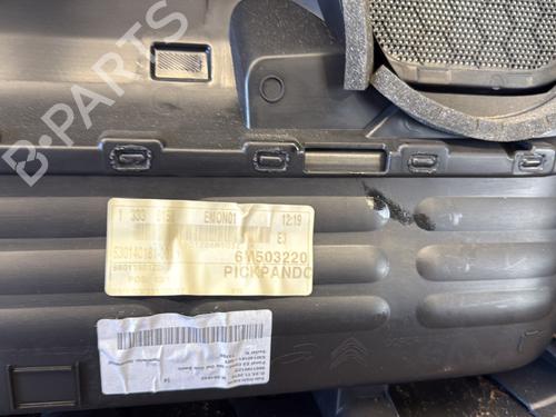 Høyre frontpanel CITROËN C4 CACTUS 1.2 VTi 82 | BP28817778C59 