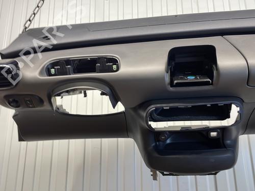 Dashboard CITROËN C4 CACTUS 1.2 VTi 82 | BP28817786C46  - Image 6