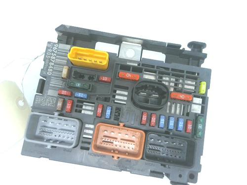 Used Fuse box PEUGEOT 308 I (4A_, 4C_) 1.6 HDi (92 hp) 27186241