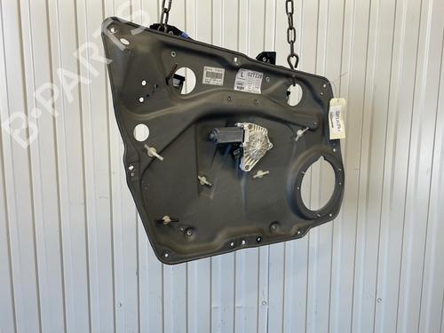 Used Front left window mechanism Front left window mechanism MERCEDES-BENZ B-CLASS Sports Tourer (W245) B 200 (245.233) (136 hp) 32186636 32186636