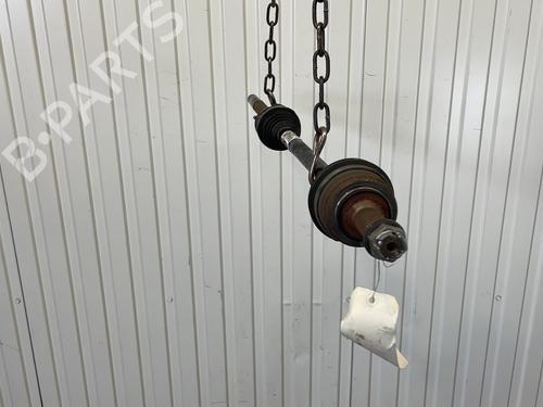 Right front driveshaft PEUGEOT 3008 II SUV (MC_, MR_, MJ_, M4_) 1.2 THP/ PureTech 130 (MRHNSM, MRHNSU, MRHNSJ, MRHNYW,... | BP29071752M39 