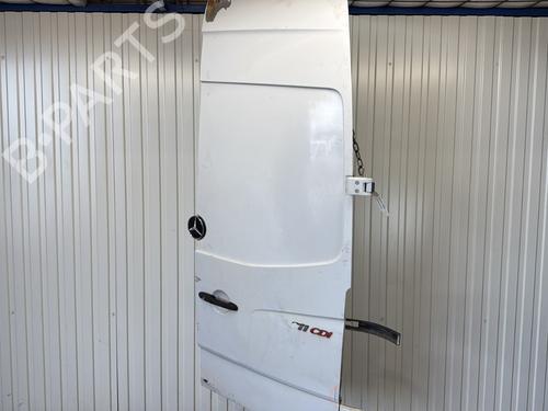 Used Right tailgate MERCEDES-BENZ SPRINTER 3,5-t Van (B906) 311 CDI (906.631, 906.633, 906.635, 906.637) (109 hp) 26213796